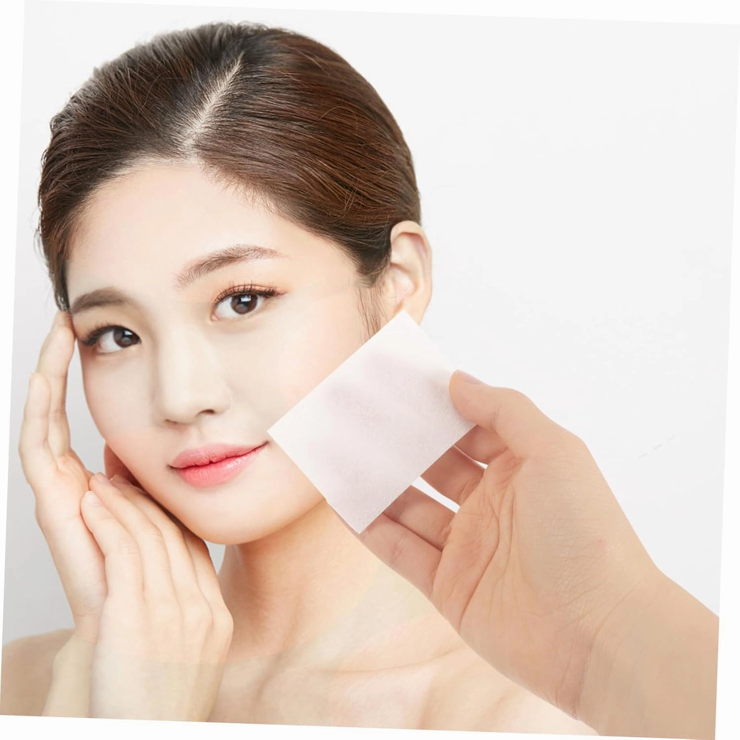 40packs Cotton Facial Pads for Makeup Remover and Toner Wipes for Daily Use for Convenient Travel and Moisturizing