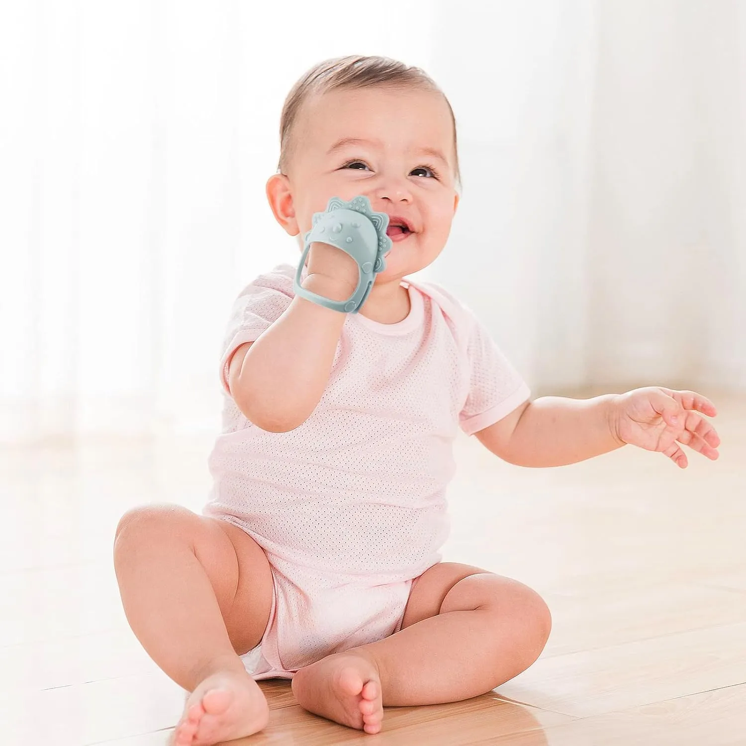Baby Teething Toys, Teething Toys, Teethers for Babies 3-6 Months, Baby Chew Toys, BPA Free Teether Mitten with Soft Texture for Sensory Exploration and Itching Teething Relief