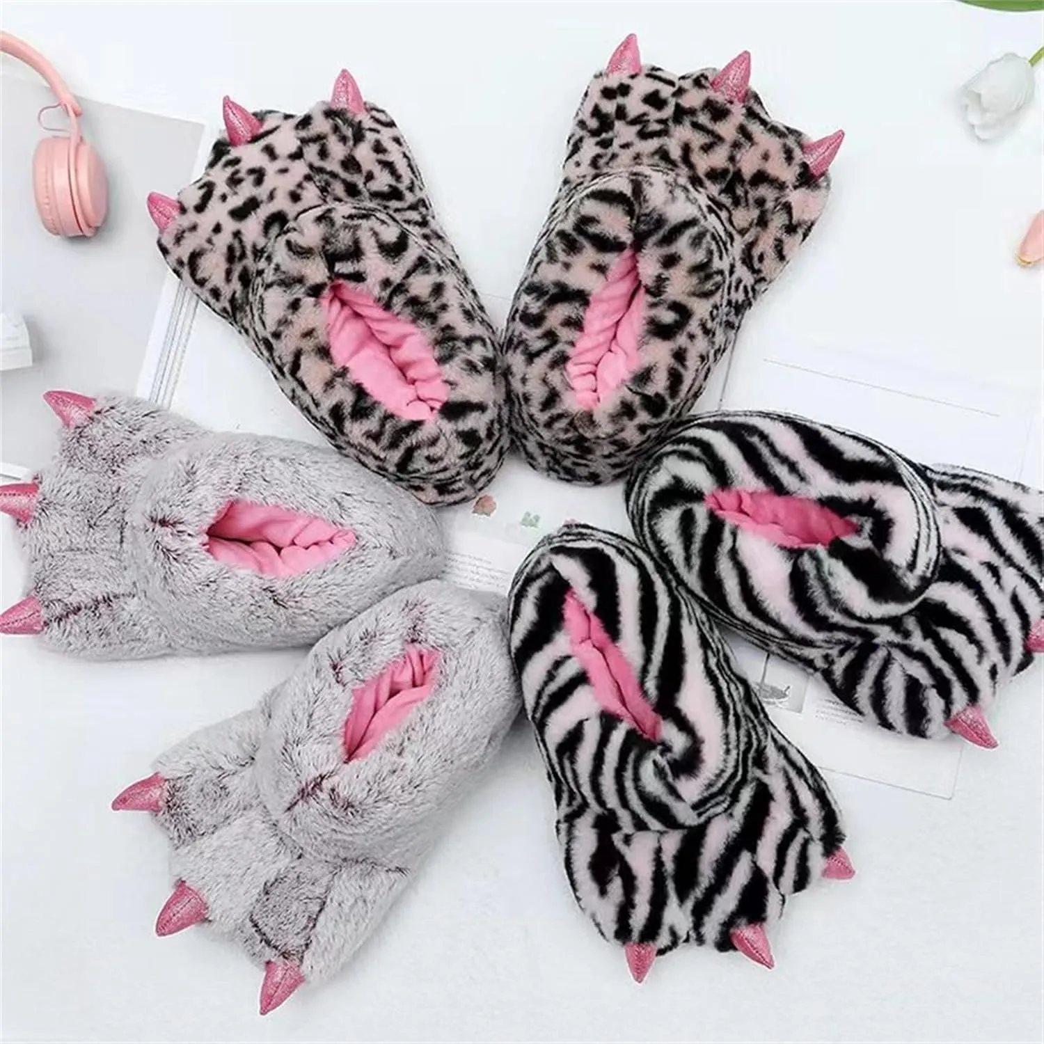 Dinosaur Claw Animal Paw Slippers - Interesting Bear Claw Comfortable Warm Memory Foam Slippers for Men and Women - Plush