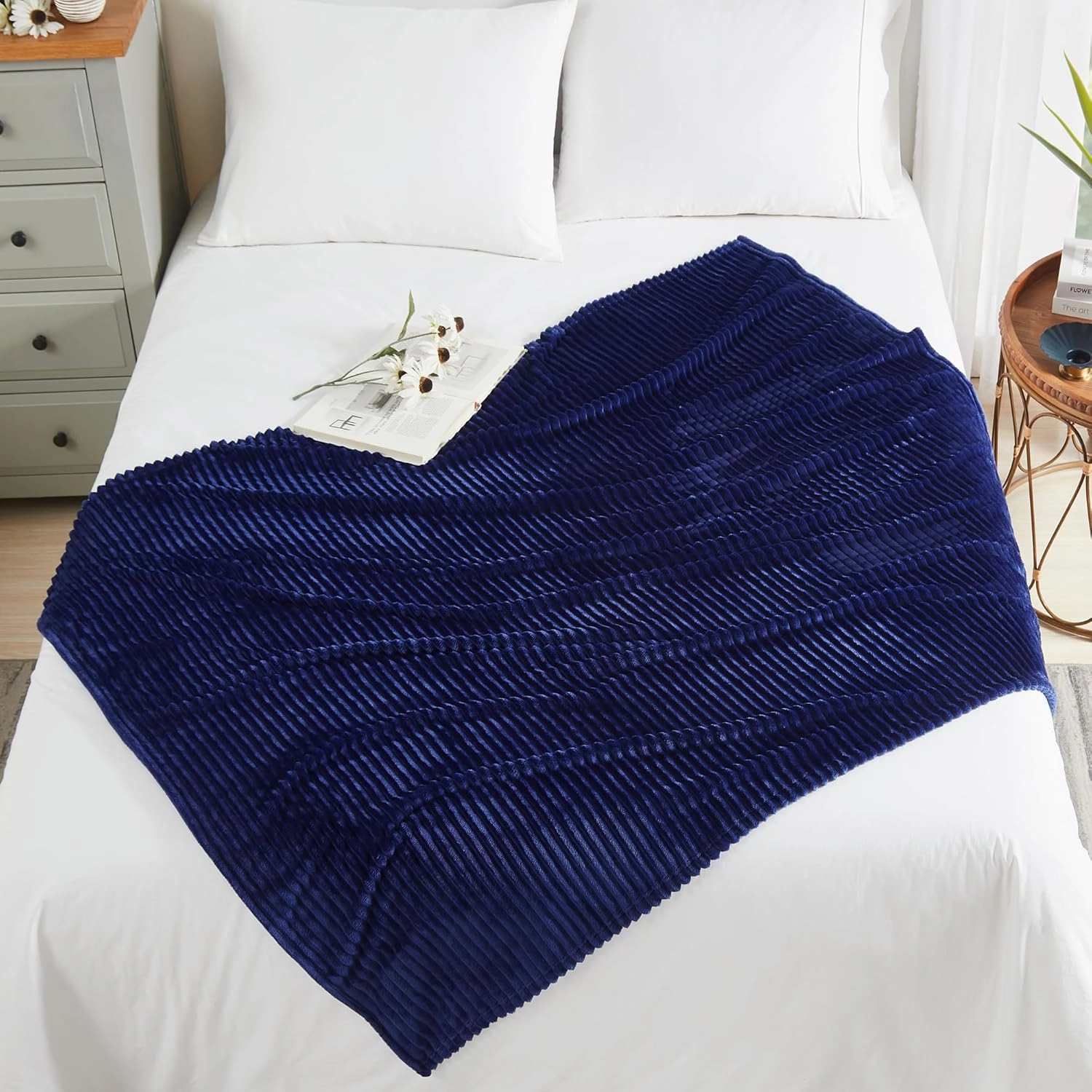 Geniospin Navy Blue Fleece Throw Blanket, 280GSM Extra Soft Lightweight Blanket with Strip, Plush Fuzzy Cozy Blankets and Throws for Couch, Bed, Sofa Cozy, Warm and Breathable (Navy, 60x80 inches)