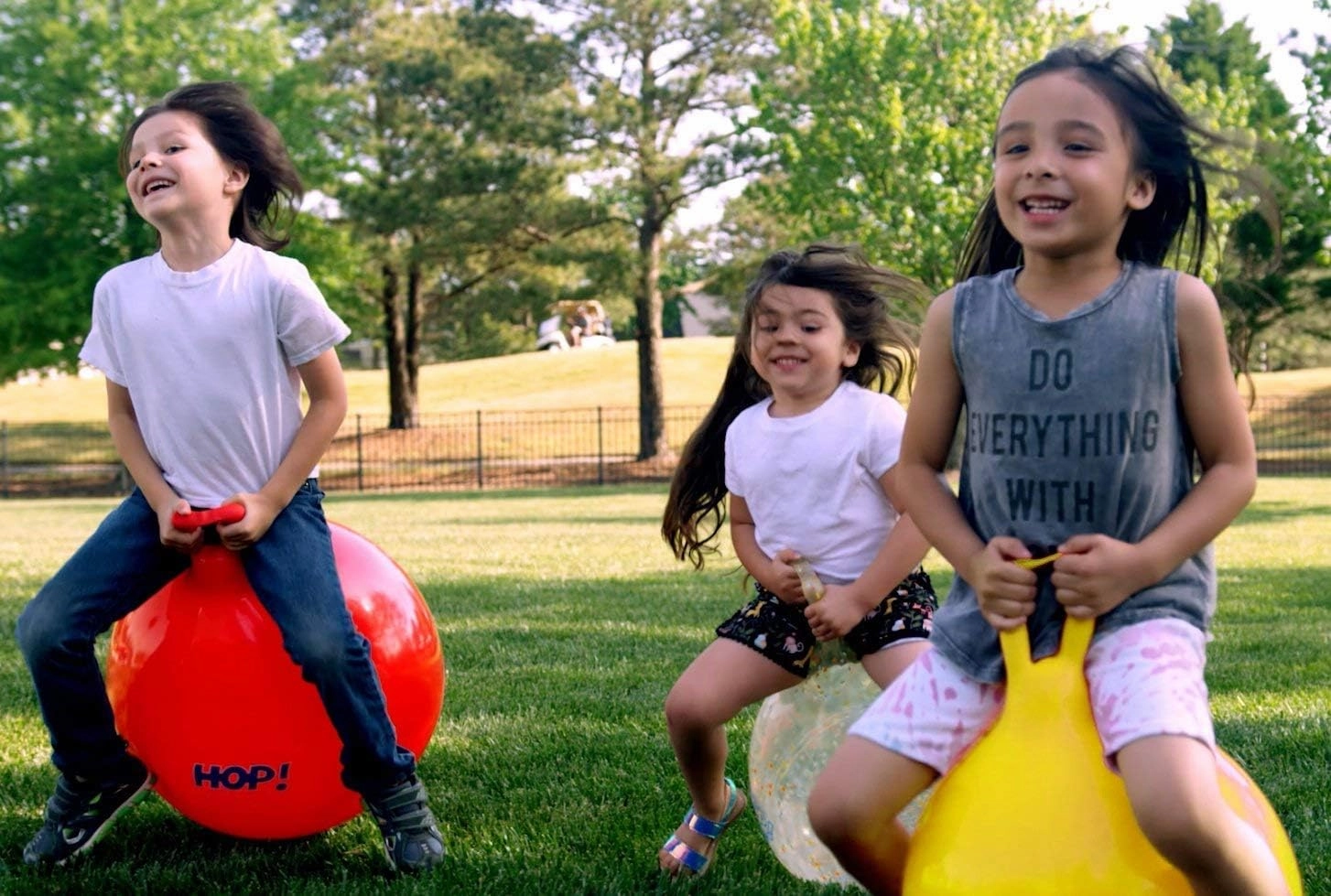 Gymnic Hop 45 Ride on Bounce Toy 18'' (Yellow)