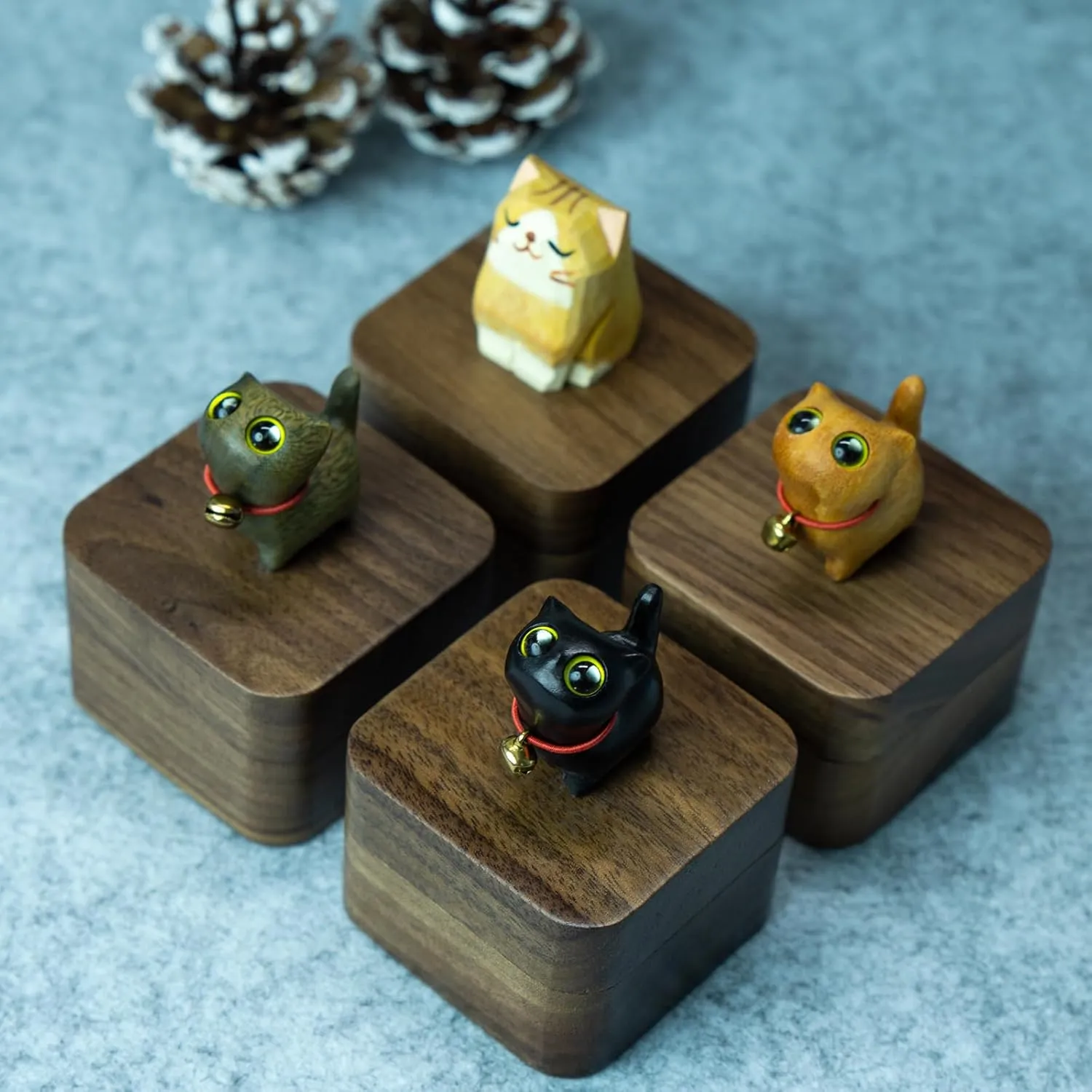 Hand-Carved Cat Wooden Ring Box - Magnetic Closure Wedding & Engagement Jewelry Gift Box ﻿(Black Cat)
