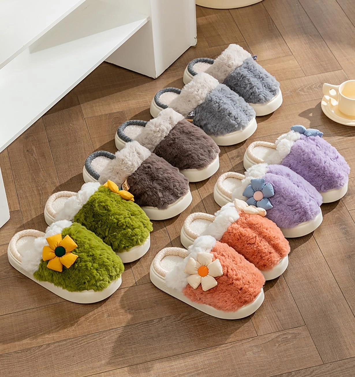 HANDKEI Cute Cartoon Flower Warm and Non slip Women's Winter Home Plush Slippers