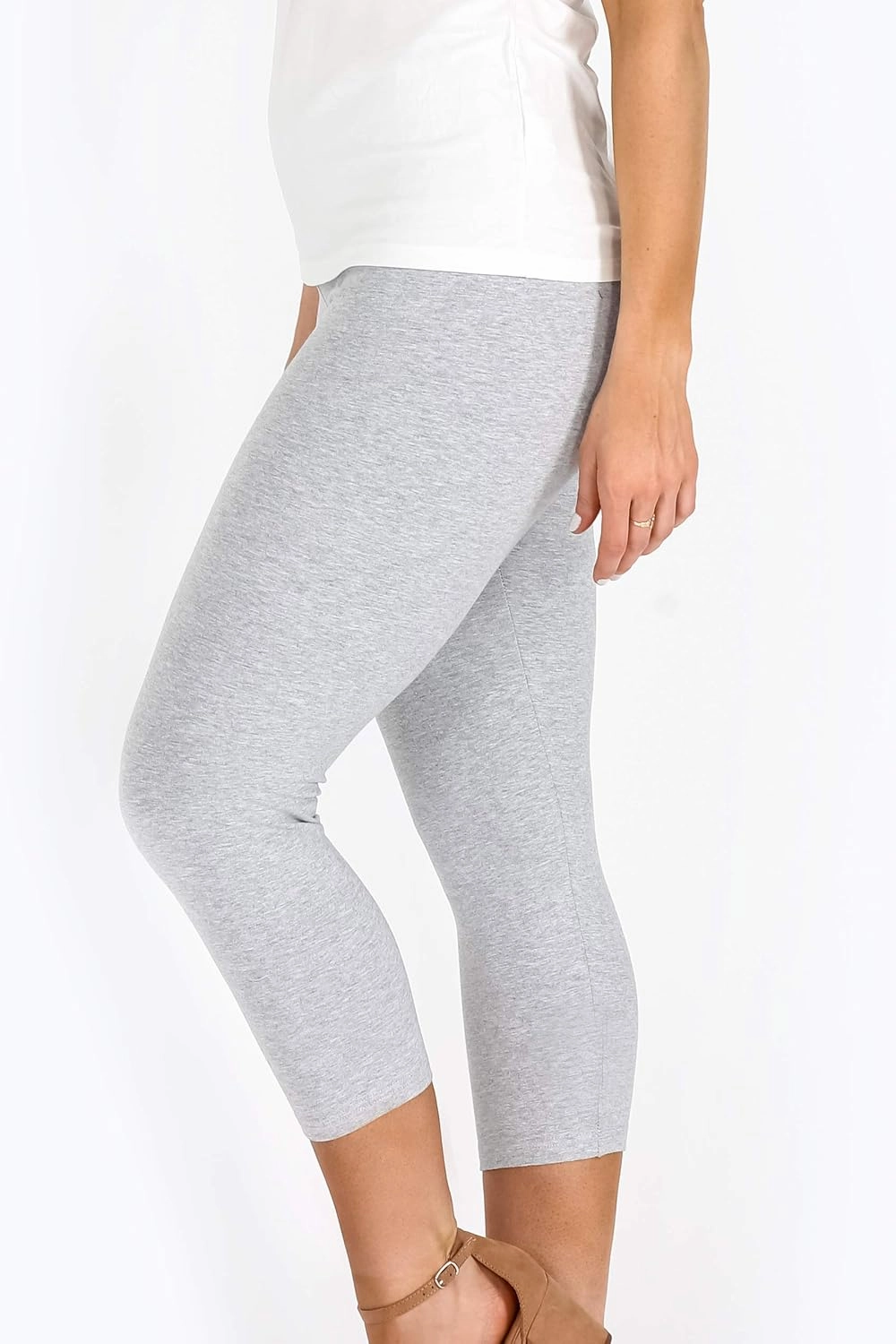 INTRO. Tummy Control High Waist Pull-On Capri Length Legging