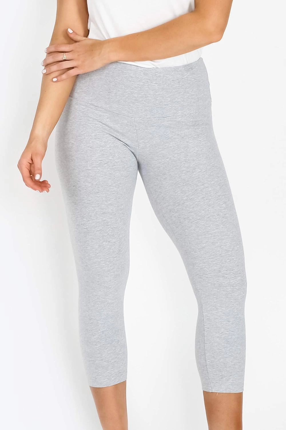 INTRO. Tummy Control High Waist Pull-On Capri Length Legging