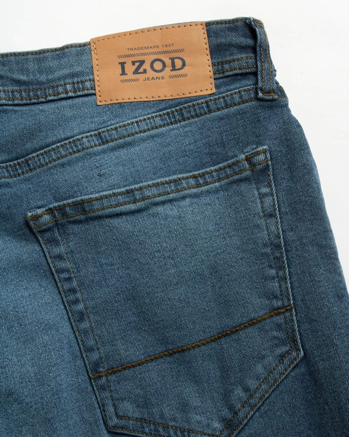 IZOD Men's Straight Fit Jeans - Comfortable Stretch Casual Pull On Denim Jeans for Men - Ultrasoft Men's Fashion Pants