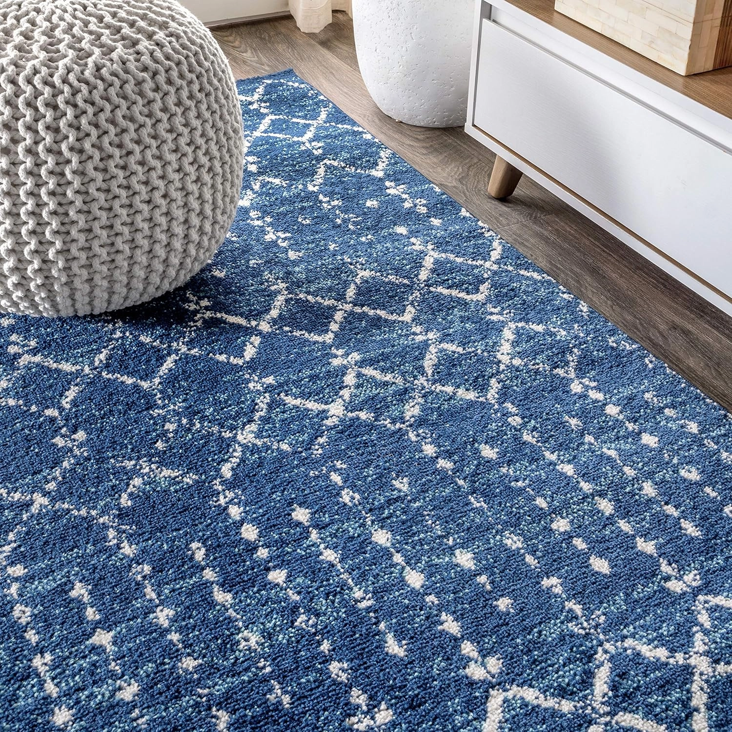 JONATHAN Y MOH101A-210 Moroccan Hype Boho Vintage Diamond Indoor Runner Rug Bohemian Easy -Cleaning Bedroom Kitchen Living Room Non Shedding, 2 X 10, Blue/White