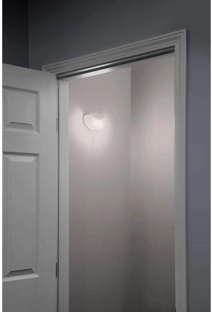 Lithonia Lighting FMMCL 18 840 S1 M4 LED Flush Mount Closet Light with Pull Chain, White, 18"