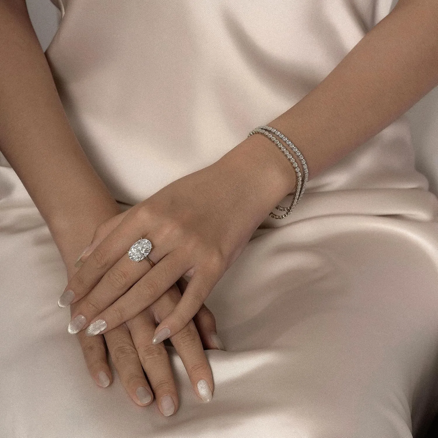 Marilyn Monroe 10-Carat Big Solitaire Ring For Women | 14K Gold Plated 925 Sterling Silver Glamorous Cocktail Ring | 100 Facet Cubic Zirconia CZ Simulated Diamond