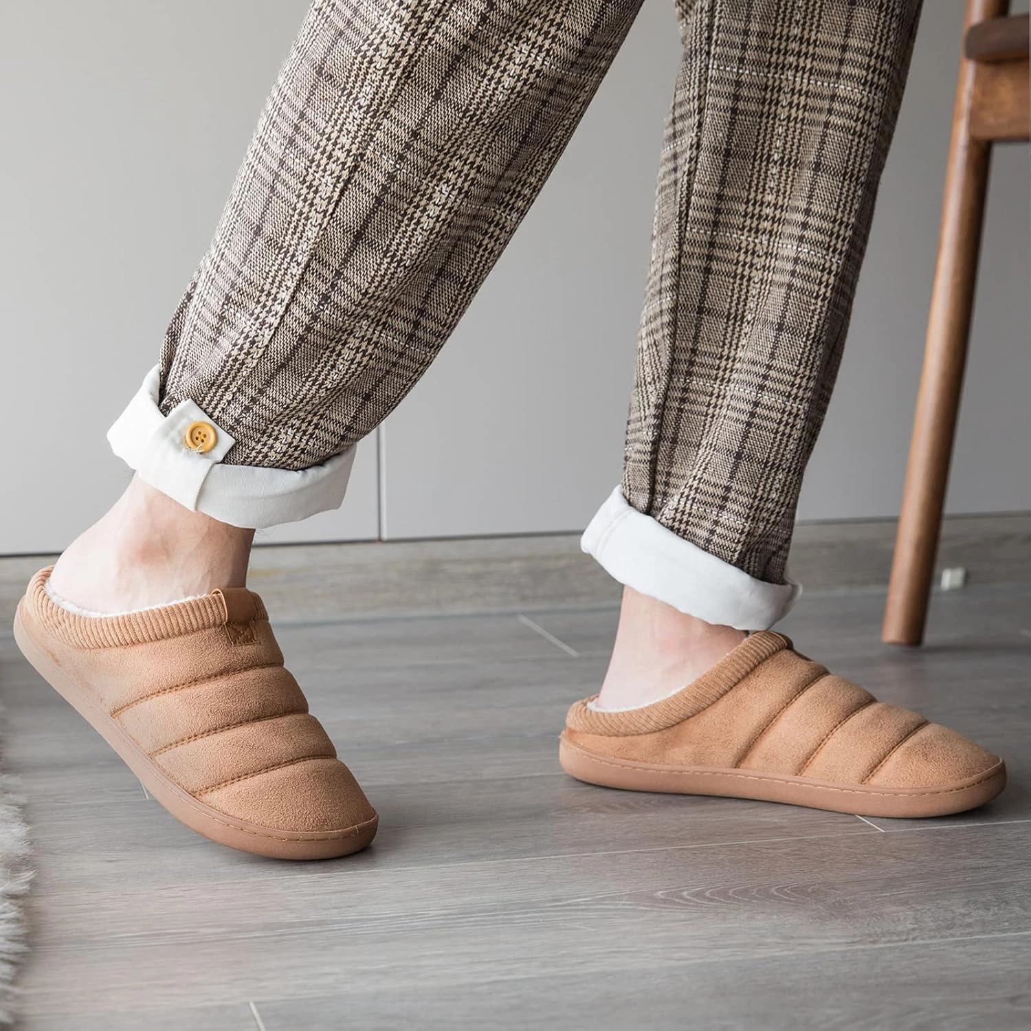 Men's Warm Memory Foam Slippers Suede Plush Shearling Lined Slip on Indoor Outdoor Clog House Shoes