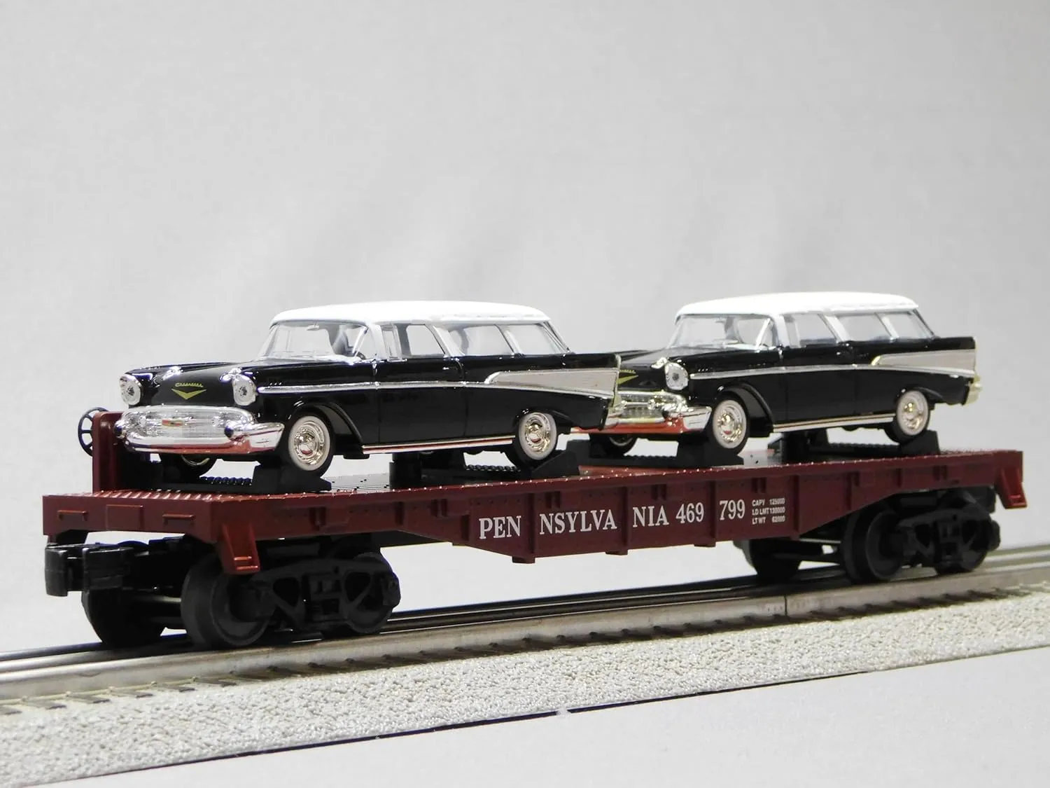 MTH RAILKING Pennsylvania Railroad Flat CAR W/Chevy Nomad Train 30-76873