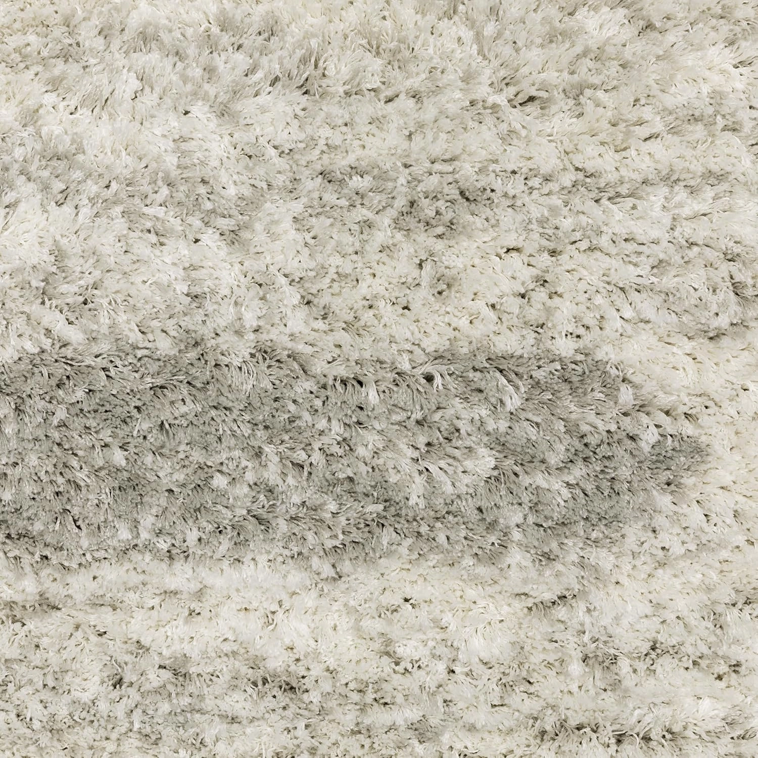Oriental Weavers Verona Area Rug - 5605H - 2'3" x 7'6" - in Ivory/Grey - Plush Soft Shag, Modern Style, Stain Resistant, Cushion Feel, Entryway, Hallway Runner Rug