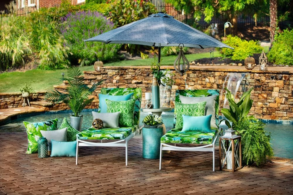 Pillow Perfect Pompeii Solid Indoor/Outdoor Lumbar Pillow Plush Fill, Weather and Fade Resistant, Lumbar - 11.5" x 18.5",, Blue, 2 Count