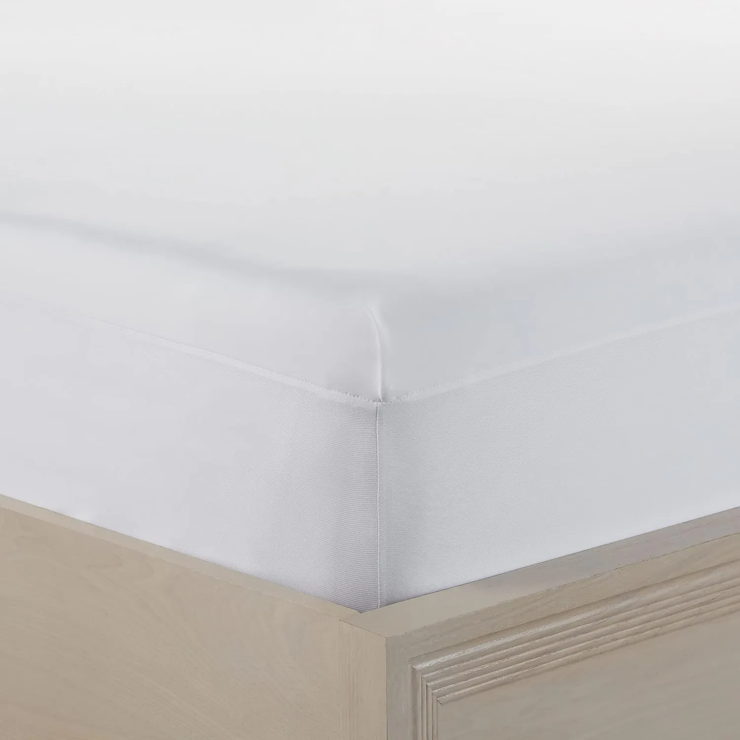 Serta Power Chill Queen Size Waterproof Mattress Cover, Soft and Breathable Cooling Mattress Protector, 15" Elastic Deep Pocket for Secure Fit, White