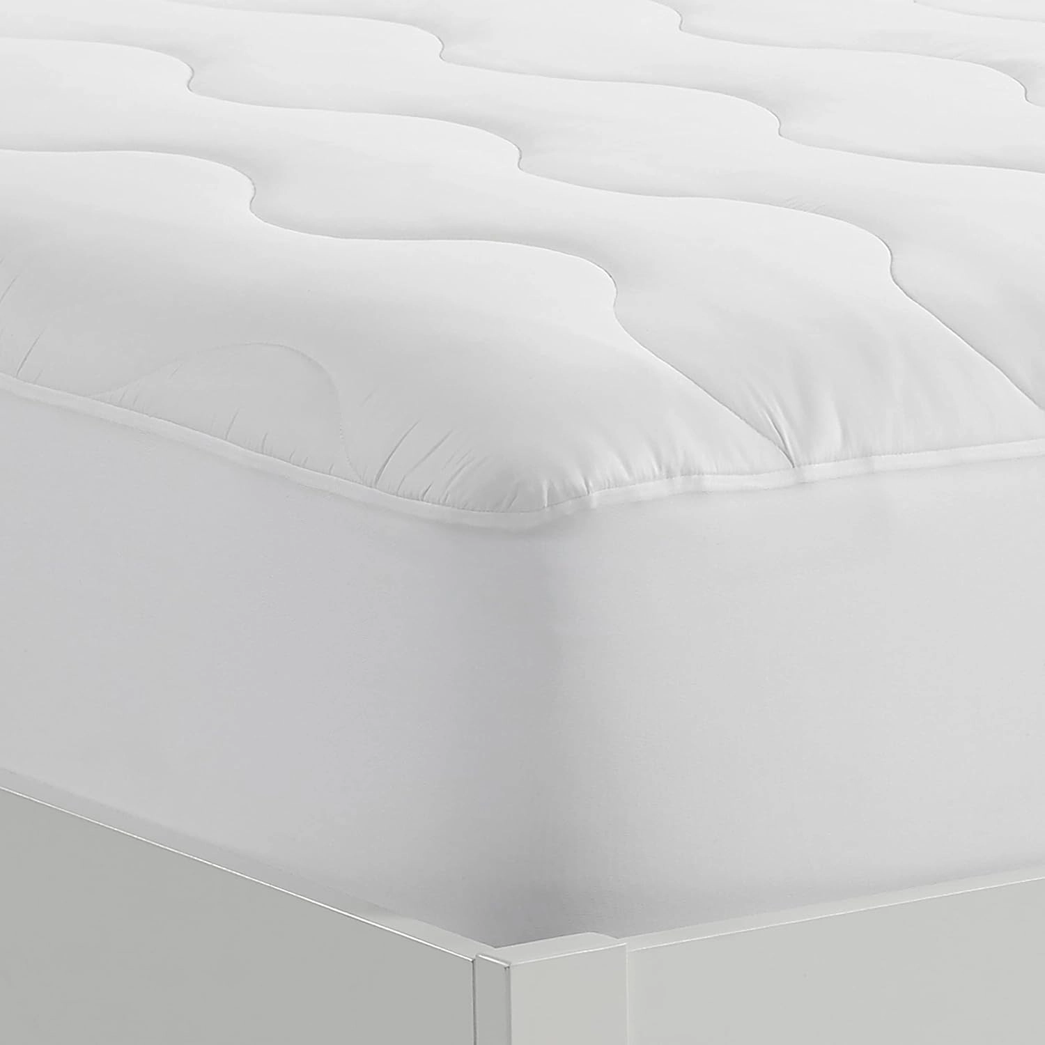 Serta Air Dry Extra Comfort Performance Fabric Quilted Mattress Pad, Cooling and Breathable Mattress Cover, Moisture Wicking Protection with 15" Deep Pocket, King, White