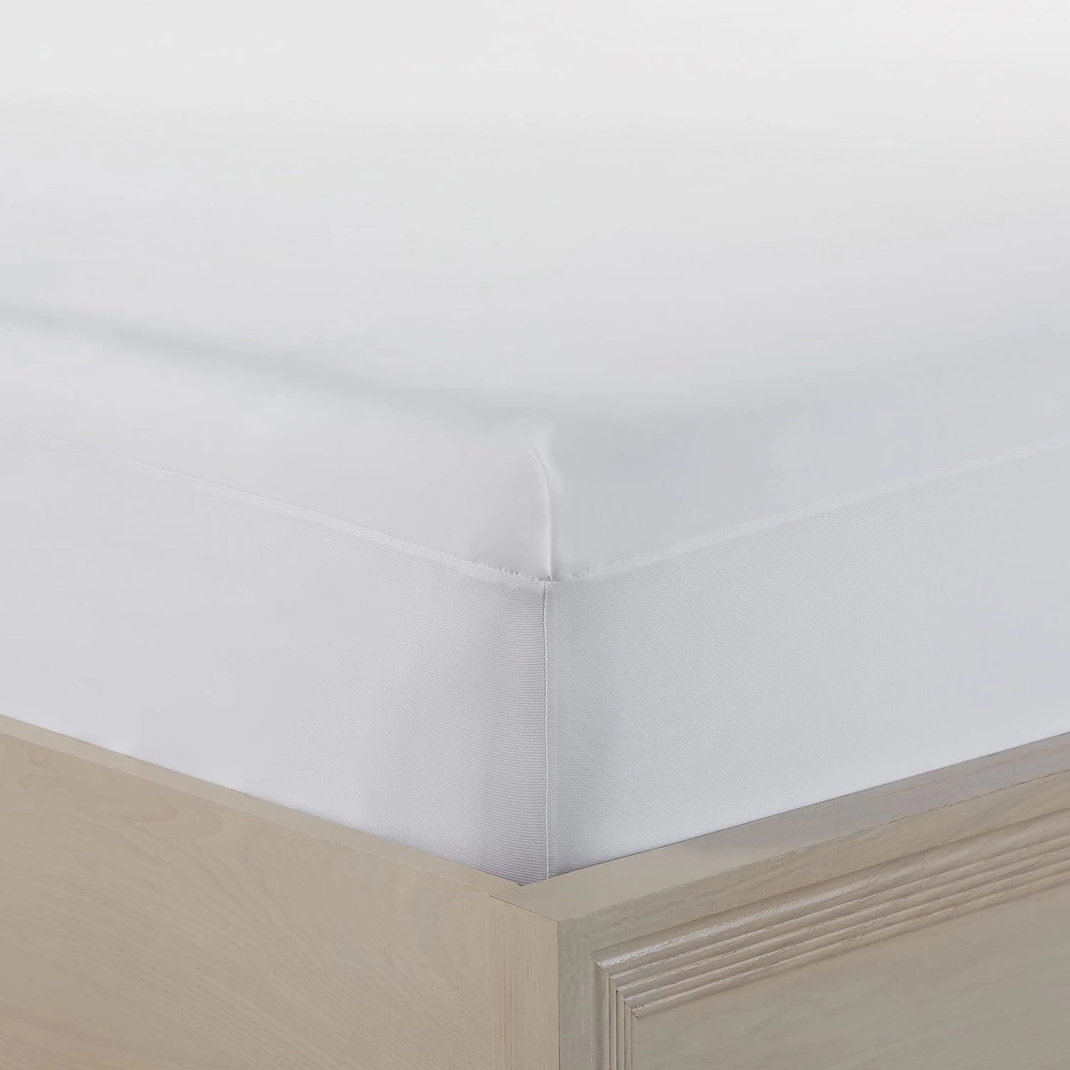 Serta Power Chill Queen Size Waterproof Mattress Cover, Soft and Breathable Cooling Mattress Protector, 15" Elastic Deep Pocket for Secure Fit, White