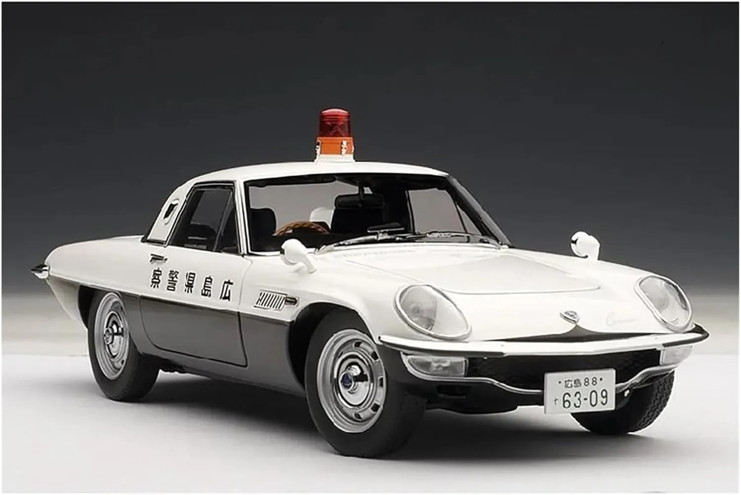 Sports car Metal Model 1:18 for Mazda Cosmo Sport Static Display Model Die-cast Metal Hiroshima Prefectural Police Car for Home Décor