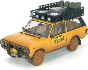 Sports car Metal Model 1:18 for Range Rover Camel Cup Dirty Edition 1982 Car Model Collection Display Decoration Hobby Yellow for Home Décor