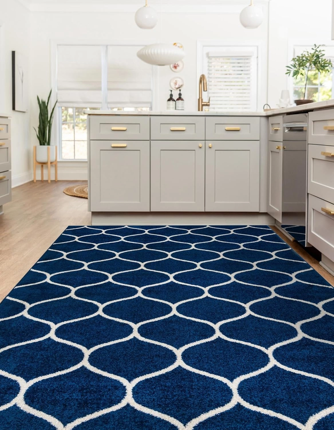 Unique Loom Trellis Frieze Collection Area Rug - Rounded (5' 1" x 8', Navy Blue/ Ivory)