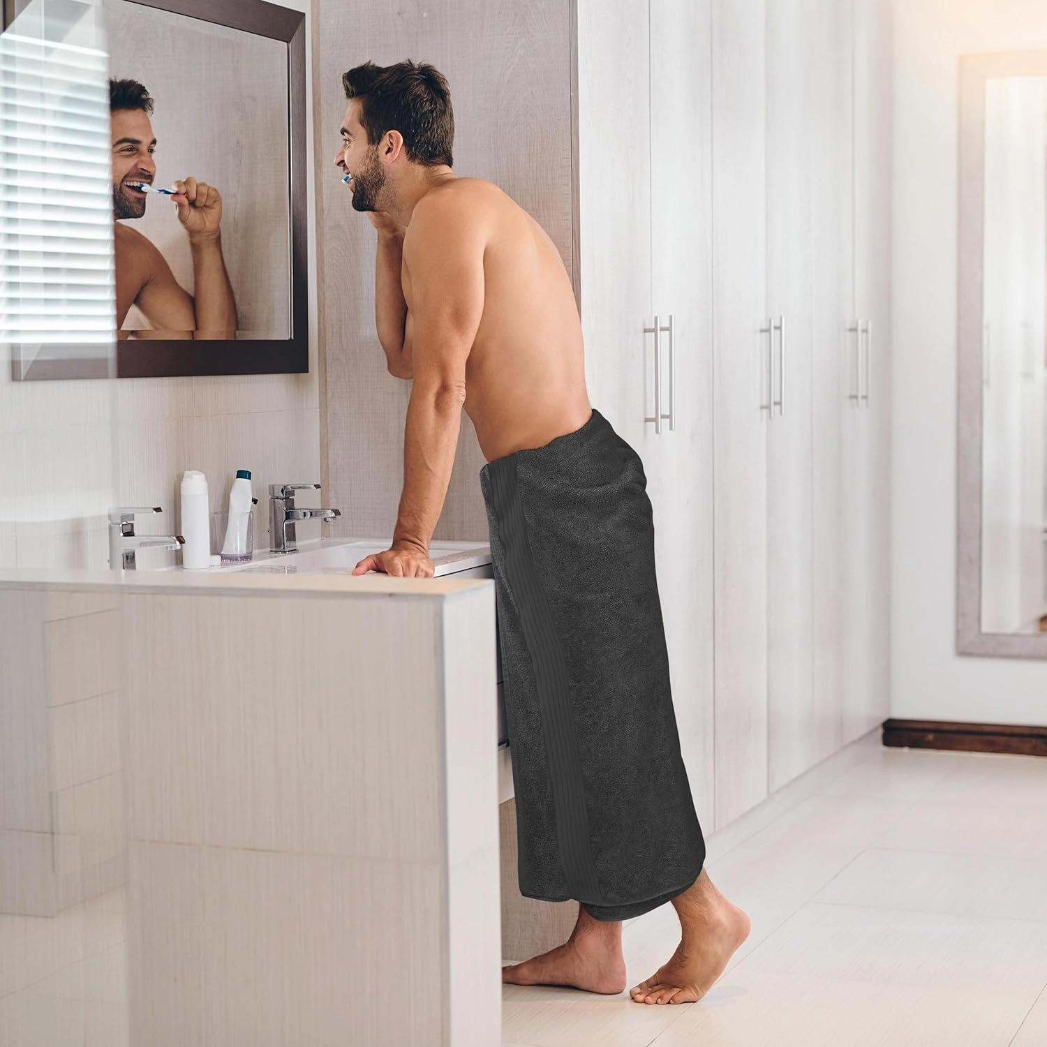 Utopia Towels Extra Large Bath Sheets 2 Pack, 35 by 70 Inches,100% Cotton Highly Absorbent & Quick Dry Bath Towel for Adults, Super Soft Towel, Grey